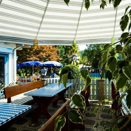 Apartament Gasthof Auerhof Neukirchen (Lower Bavaria)